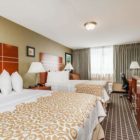 Days Inn By Wyndham Windsor Locks / Bradley Intl Airport Exterior photo